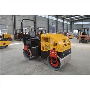 Vibracioni valjak od 1 tone